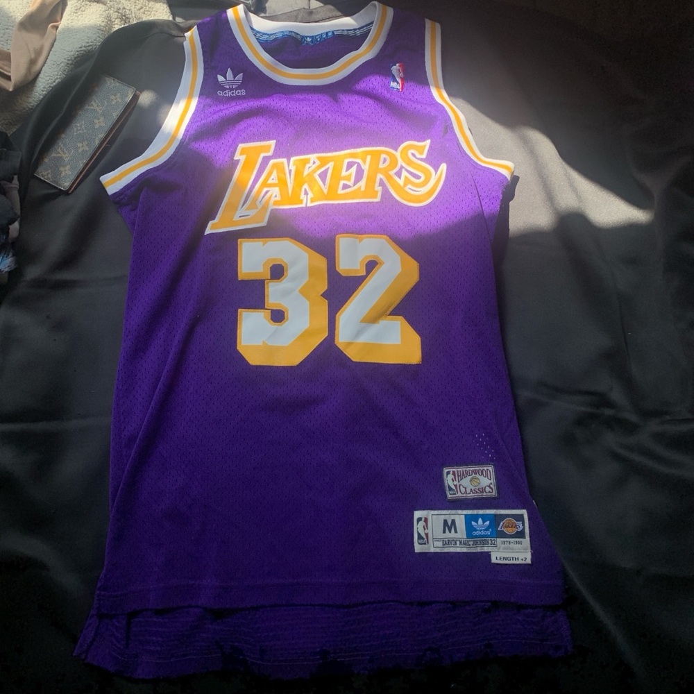 Magic Johnson 32 Lakers jersey